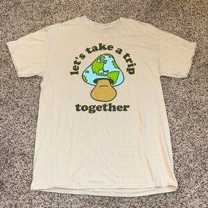 SPENCERS graphic tee